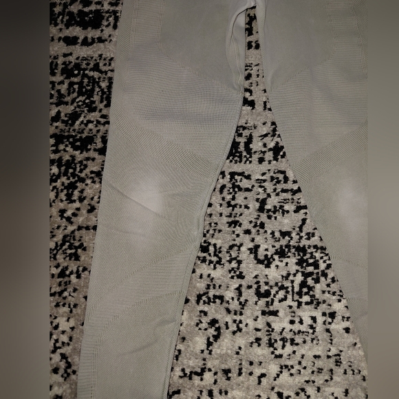 Nux One By One Mineral Wash Full Length Leggings - Gray/Light Khaki - Size Small - Picture 11 of 16